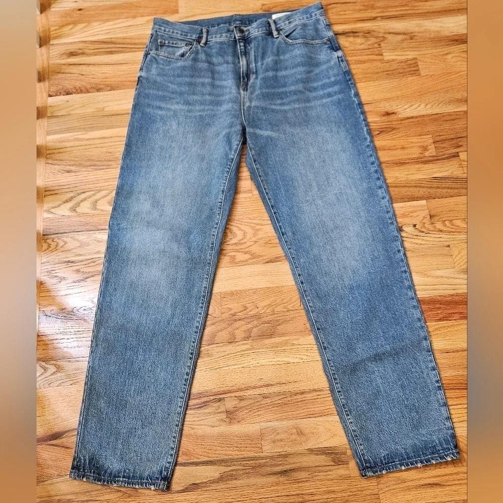 Banana Republic Straight Fit Size 35×34 EUC